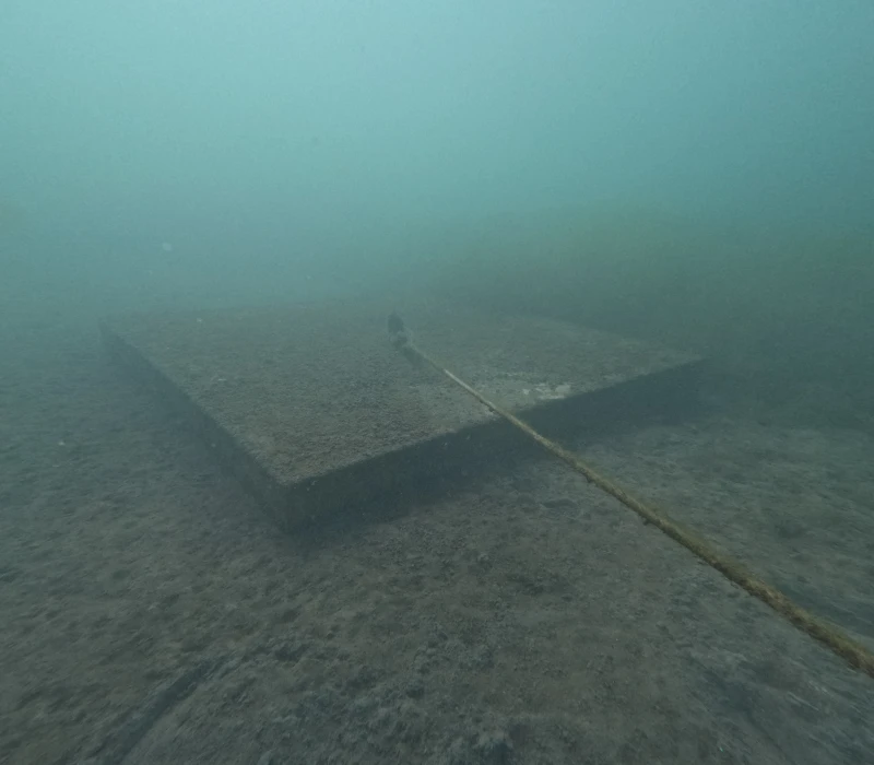 Des blocs d'ancrage sur mesure pour la plus grande plateforme solaire flottante de France : O’MEGA