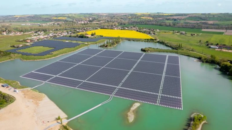 Cintegabelle: custom-made anchoring blocks for an Akuo floating solar power plant